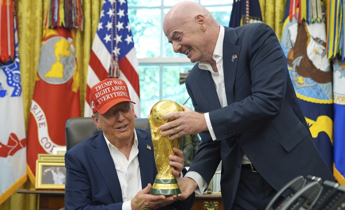 Η FIFA θεσπίζει «Βραβείο Ειρήνης» – Ο «φίλος» Ινφαντίνο το δίνει στον Τραμπ