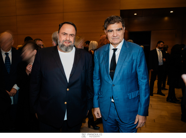 Εκδήλωση μνήμης για τον Βαρδή Ι. Βαρδινογιάννη στο Μέγαρο Μουσικής: Ποιοι έδωσαν το «παρών» 24 Εκδήλωση μνήμης για τον Βαρδή Ι. Βαρδινογιάννη στο Μέγαρο Μουσικής: Ποιοι έδωσαν το «παρών»