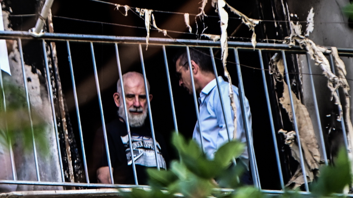 Οργισμένος ο Πέτρος Φιλιππίδης: Τι λέει για το πόρισμα για τη φωτιά στο σπίτι του - «Είμαι 6 μήνες άστεγος»
