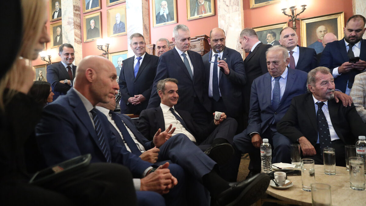 Κυριάκος Μητσοτάκης βουλευτές