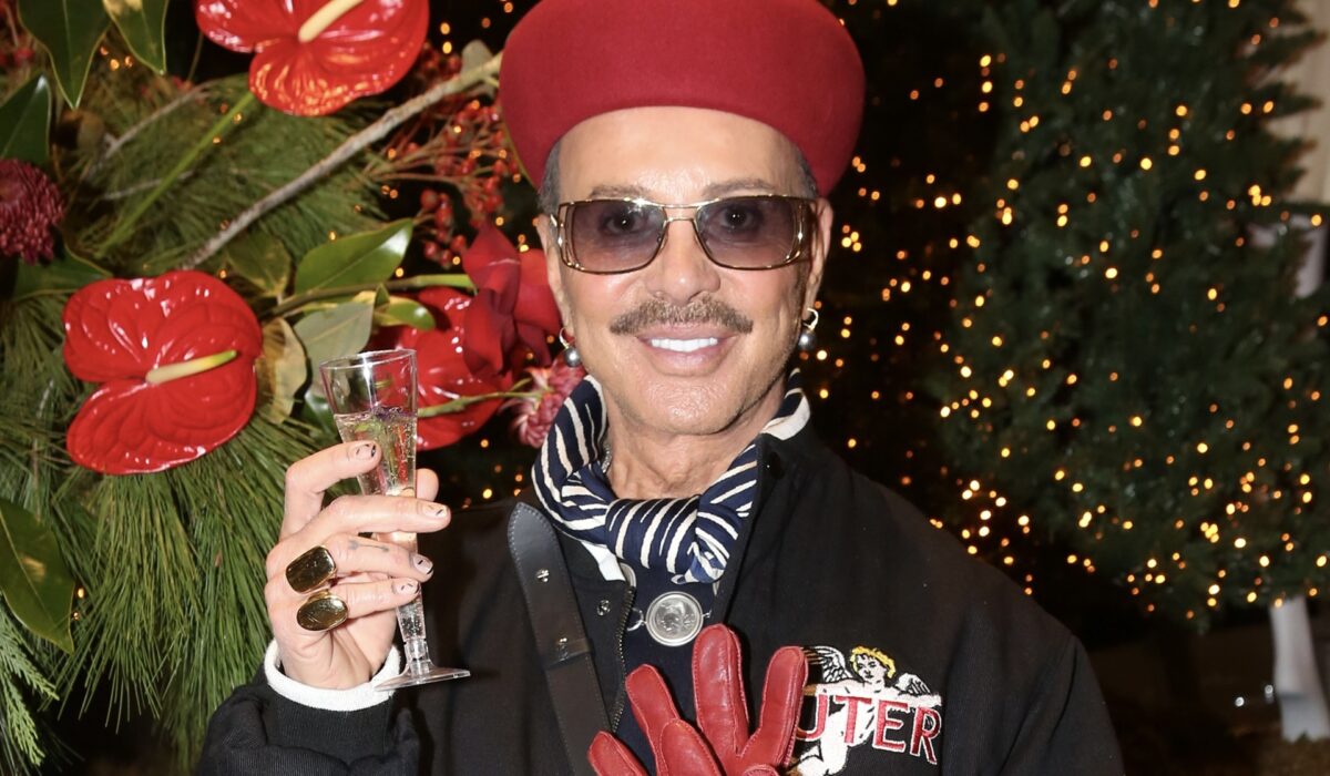 Λάκης Γαβαλάς