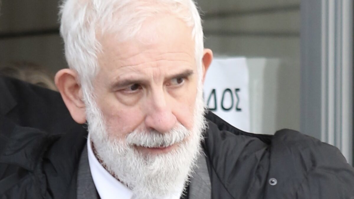 Πέτρος Φιλιππίδης