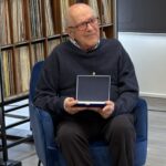 Ο Γιώργος Παπαστεφάνου δώρισε το αρχείο του στην ΕΡΤ - 7.000 βινύλια και αμέτρητα σπάνια βιβλία