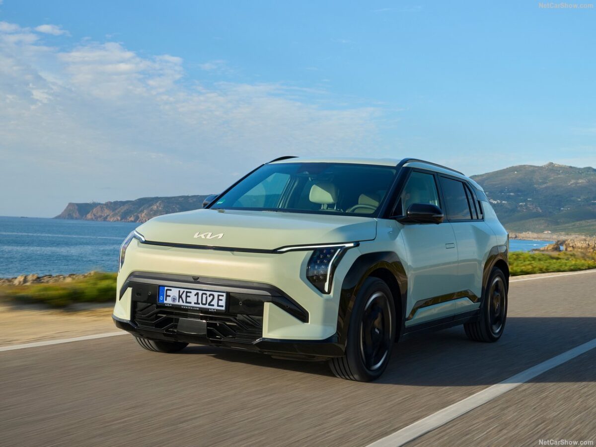 Kia EV 3: Δοκιμάζουμε το ηλεκτρικό SUV με τον ιδιαίτερο σχεδιασμό και με 204 ίππους ισχύ