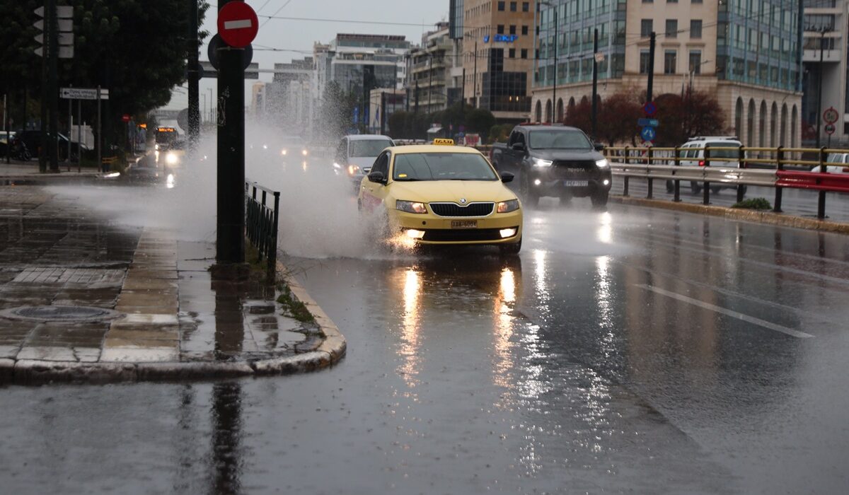 Η κακοκαιρία Byron δεν τελείωσε: Ποιες περιοχές «χτυπά»