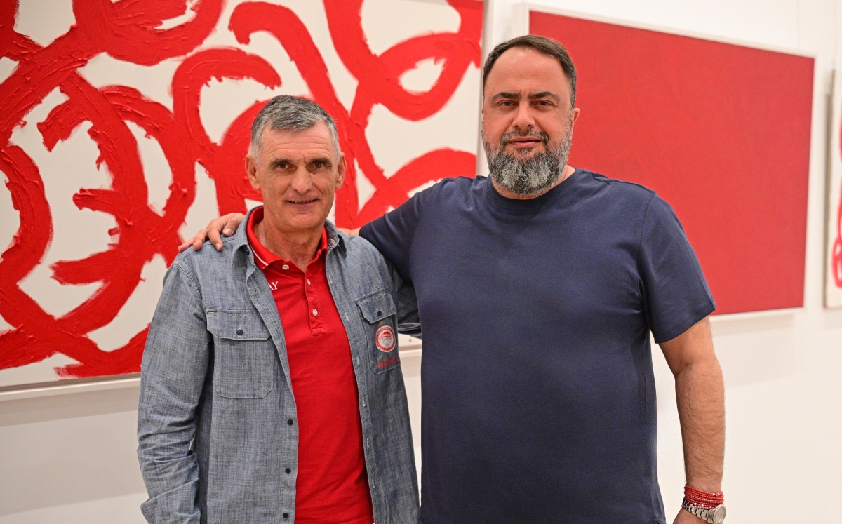 Επίσημο: Ανανέωσε ο Μεντιλίμπαρ – Προπονητής του Ολυμπιακού έως το 2027