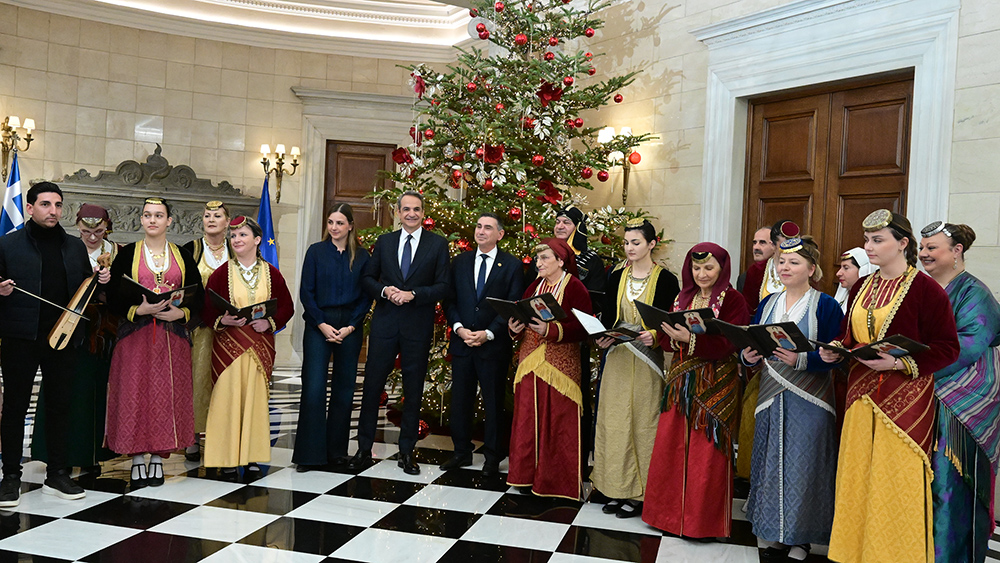 Κυριάκος Μητσοτάκης κάλαντα