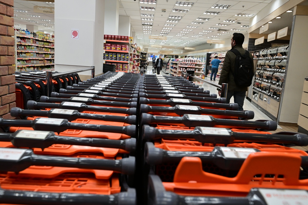 Ωράριο σούπερ μάρκετ σήμερα Παραμονή Χριστουγέννων 24/12