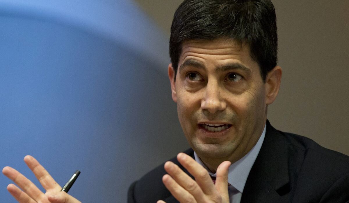 Κέβιν Γουόρς, Kevin Warsh