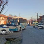 Τροχαίο στη Χαλκιδική με μαθητές – Σύγκρουση λεωφορείου ΚΤΕΛ με βαν, τρεις τραυματίες