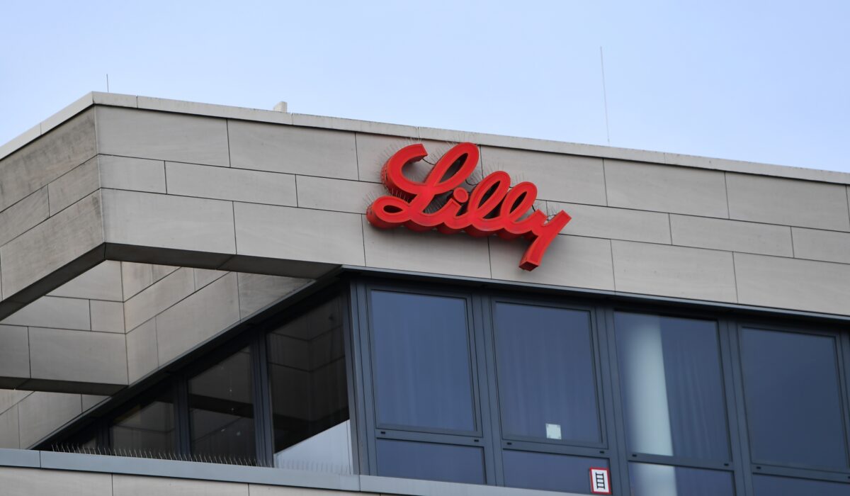 Η ΦΑΡΜΑΣΕΡΒ – ΛΙΛΛΥ αποχαιρετά την Κλεοπάτρα Σαμούρκα