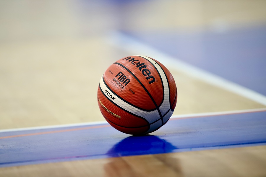 Γνωστός 28χρονος μπασκετμπολίστας οδηγούσε μεθυσμένος στις γραμμές τρένου