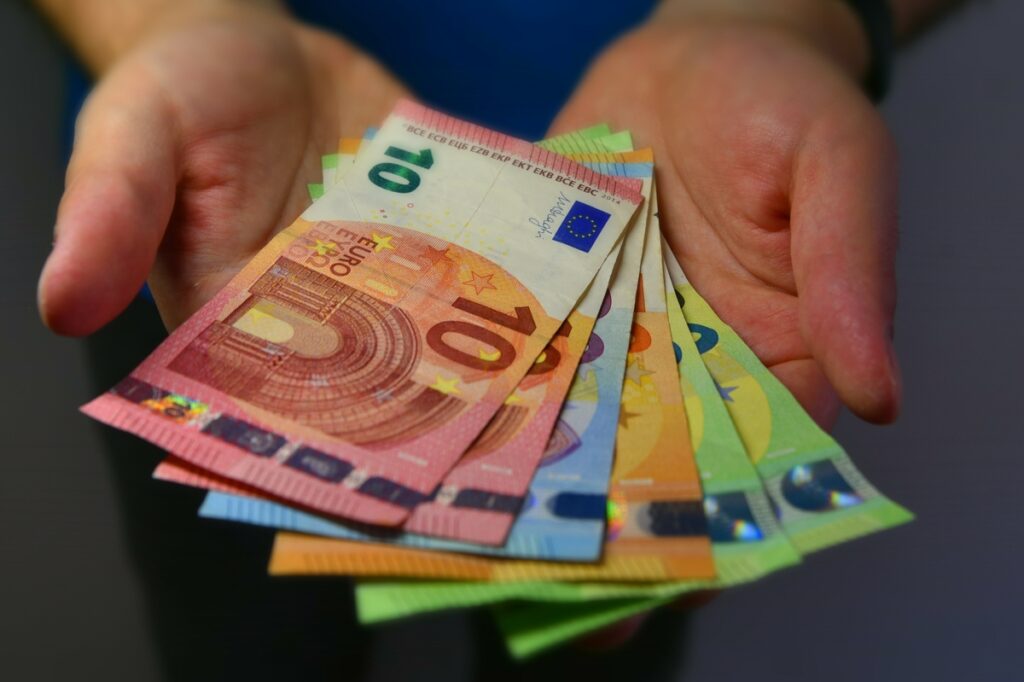 Γιατί ο κατώτατος μισθός δεν αλλάζει το ύψος του Δώρου Πάσχα 2026