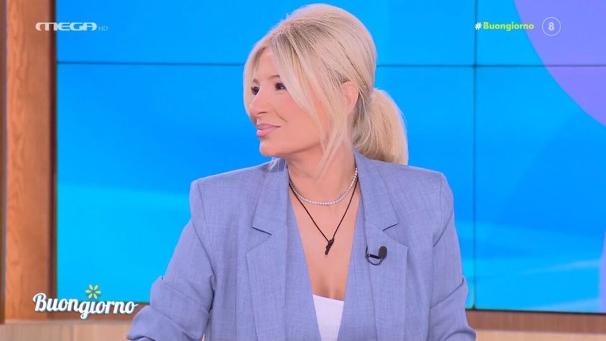 Φαίη Σκορδά: Η ερώτηση του Άρη Καβατζίκη που την αιφνιδίασε – «Παντρεύεσαι; Έβγαλες ημερομηνία;»
