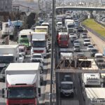 Κίνηση στους δρόμους: «Κόλαση» σε Κηφισό, Λ. Αθηνών και Σχιστού λόγω απεργίας ταξί και κλειστής Αττικής Οδού