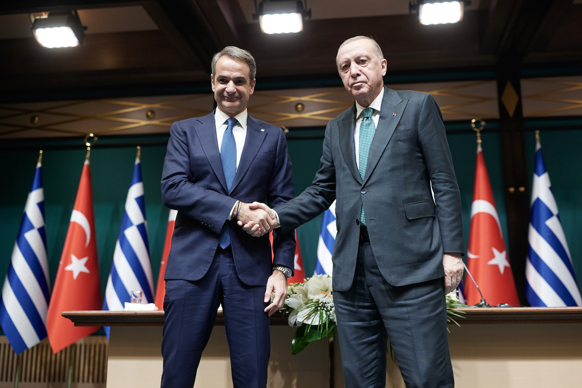 Διπλωματικό «πινγκ πονγκ» στην Άγκυρα: Μήνυμα Μητσοτάκη για άρση casus belli, «σεβντάς» Ερντογάν για SAFE