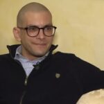 Κωνσταντίνος Σινάνης: Στην Αθήνα για θεραπείες ο δήμαρχος του Άη Στράτη – Πώς βρήκε ότι πάσχει από καρκίνο