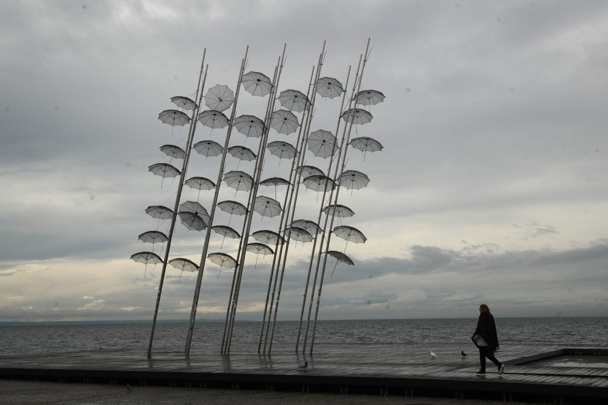 Μέχρι πότε θα βρέχει; Κι όμως έρχεται το τέλος μετά από δύο εβδομάδες