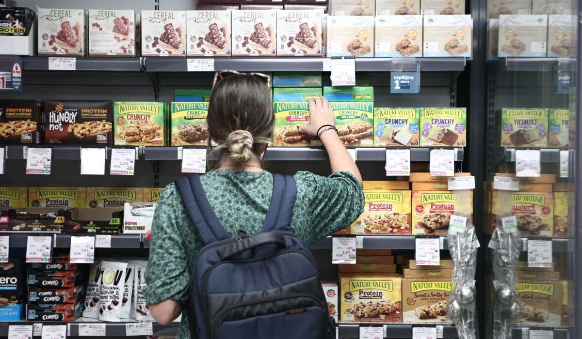 Λιανεμπόριο:  Υπό το μηδέν ο πραγματικός τζίρος το 2025 – Ανάλυση της ΕΣΕΕ