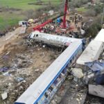 Τέμπη: Διορία έως το τέλος της εβδομάδας για τις εκταφές – Εξετάσεις στο εξωτερικό ζητούν οι συγγενείς