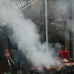 Τσικνοπέμπτη 2026: Τι ισχύει τελικά με αργία και ημιαργία