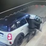 Βίντεο ντοκουμέντο: Εν δράσει το «ντουέτο» ληστών που άρπαζε τσάντες από αυτοκίνητα