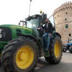 Με τρακτέρ, πούλμαν και ΙΧ οι αγρότες σήμερα στη Θεσσαλονίκη - «Είναι σαν να κάνεις γλέντι σε σπίτι που έχει κηδεία»