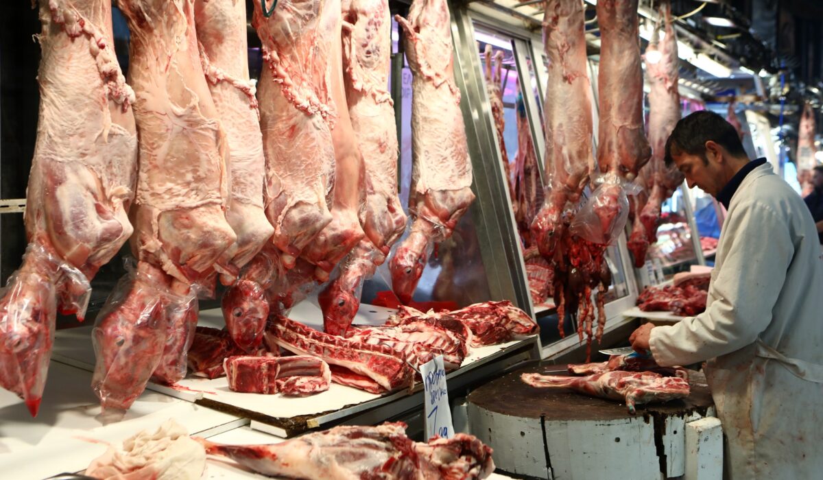 Είδος πολυτελείας το αρνί το Πάσχα – Πόσο ανέβηκε η τιμή φέτος