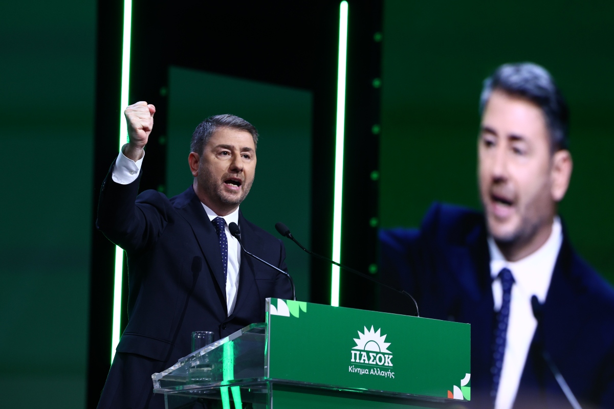 Ανδρουλάκης: Με το ΠΑΣΟΚ στην κυβέρνηση βάζουμε τέλος στο τραπεζικό πάρτι, στην ασυδοσία funds και servicers