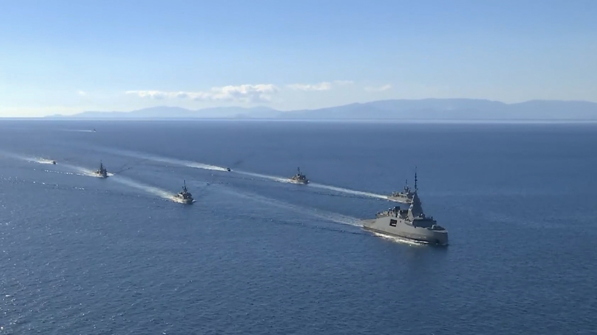 Δύο φρεγάτες και F-16 στην Κύπρο: Στις 23:00 σαλπάρουν οι ελληνικές δυνάμεις - Ολιγόωρη άδεια στα πληρώματα