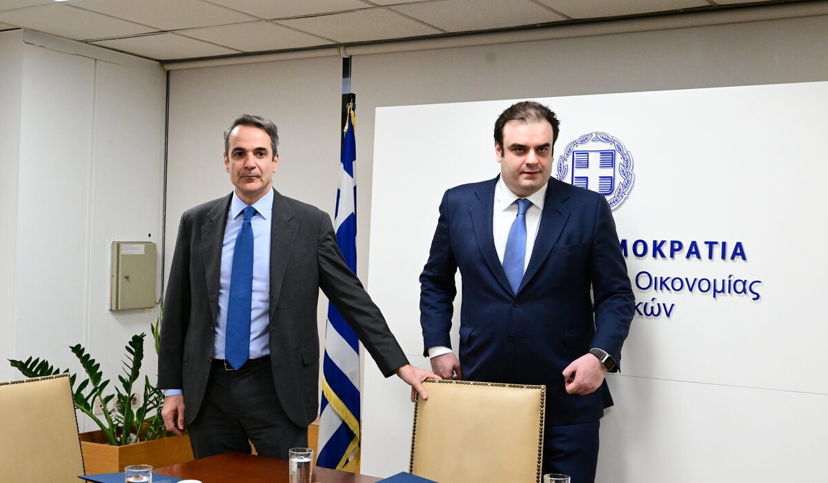 Μητσοτάκης Πιερρακάκης