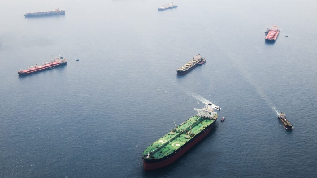 Η ναυμαχία του Ορμούζ: Πόσο πιθανό είναι οι ΗΠΑ να «ανοίξουν» με στρατιωτική επιχείρηση τα Στενά