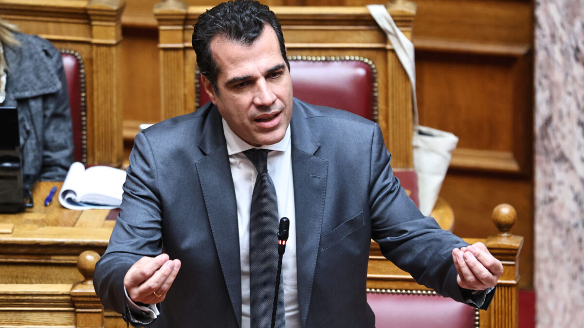 Θάνος Πλεύρης