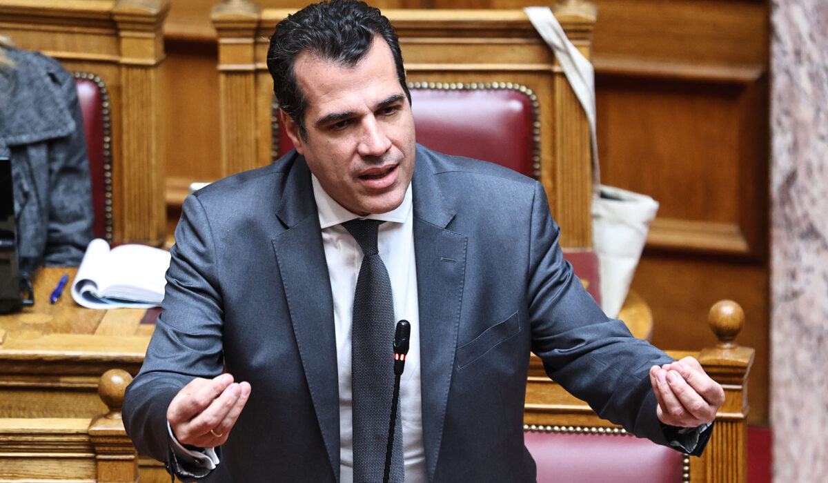 Θάνος Πλεύρης