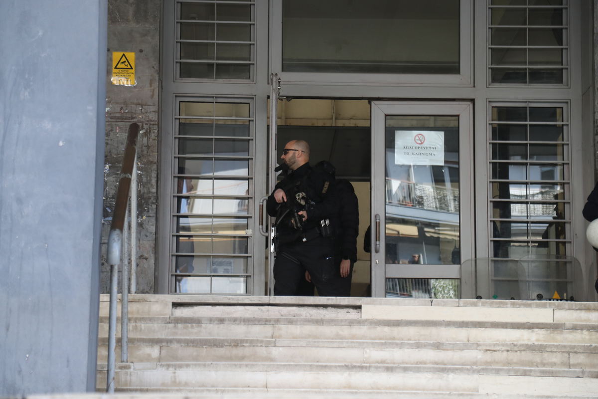 Θεσσαλονίκη: Δίωξη για ανθρωποκτονία με πρόθεση στον 23χρονο για τη δολοφονία του 20χρονου