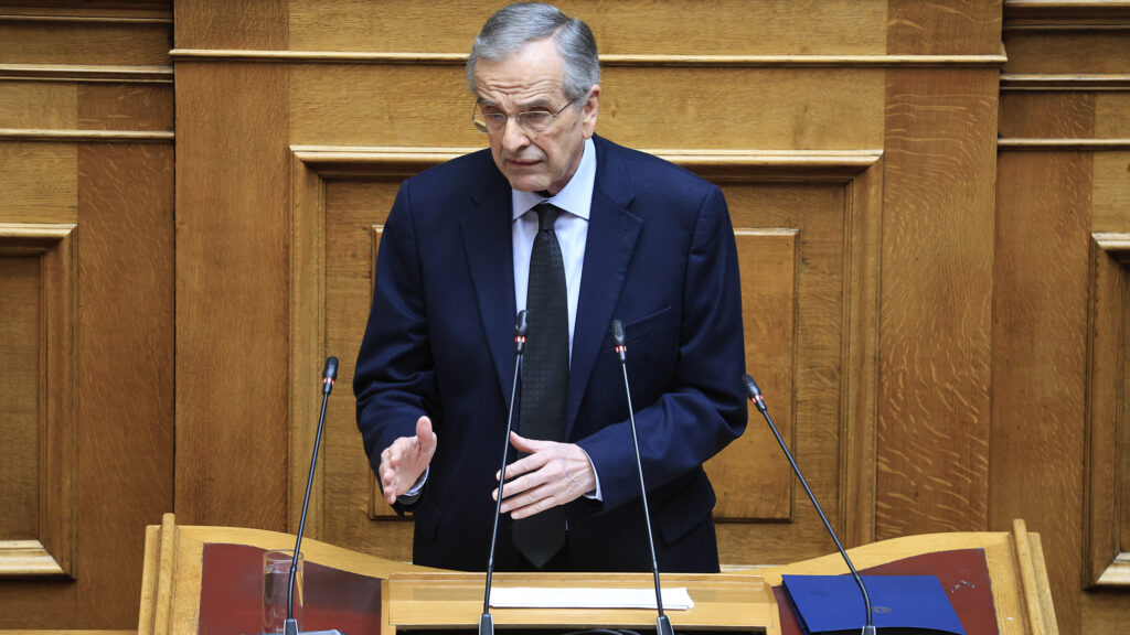 «Ορμούζ» έκανε τη Βουλή ο Σαμαράς: «Δεν υπάρχουν επαγγελματίες ανησυχούντες, ερασιτέχνες εφησυχασμένοι υπάρχουν»