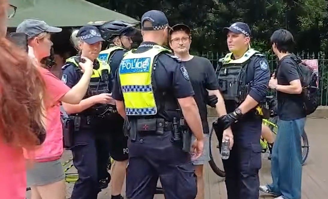 Αυστραλία: Συλλήψεις για το απαγορευμένο σύνθημα υπέρ της Παλαιστίνης, «Από το ποτάμι έως τη θάλασσα» (Βίντεο)