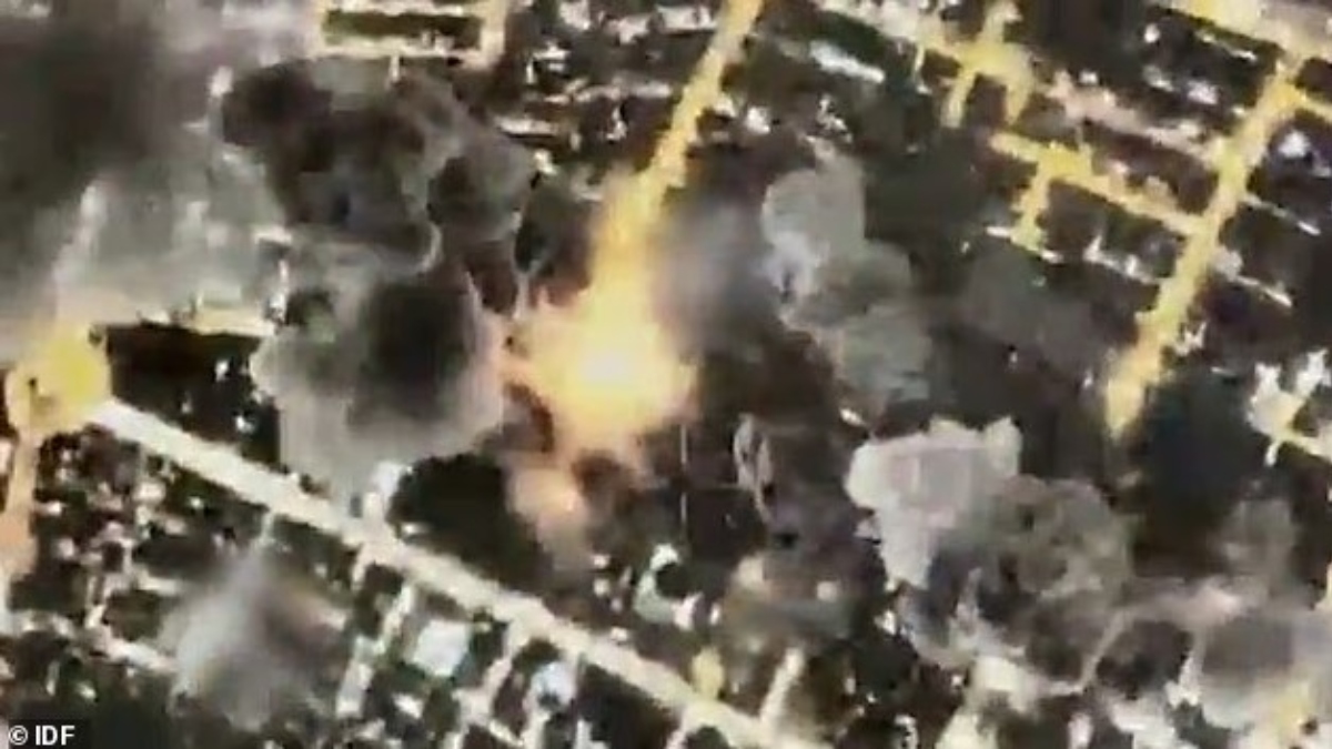 Το Ισραήλ διέλυσε το καταφύγιο του Χαμενεΐ – Το βίντεο με τις 100 βόμβες