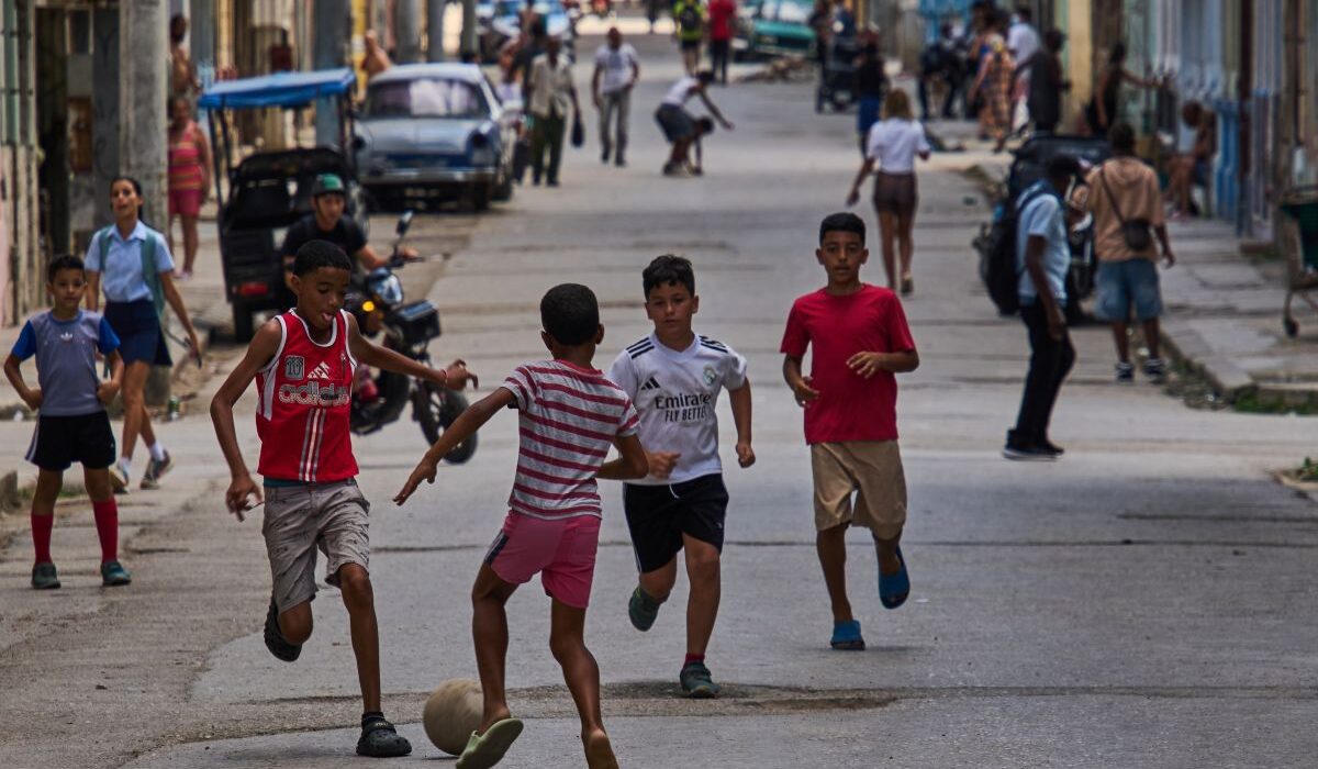 «Θα έχω την τιμή να κατακτήσω την Κούβα»: Οι απειλές Τραμπ, το επικό μπλακ άουτ και η στήριξη της Ρωσίας