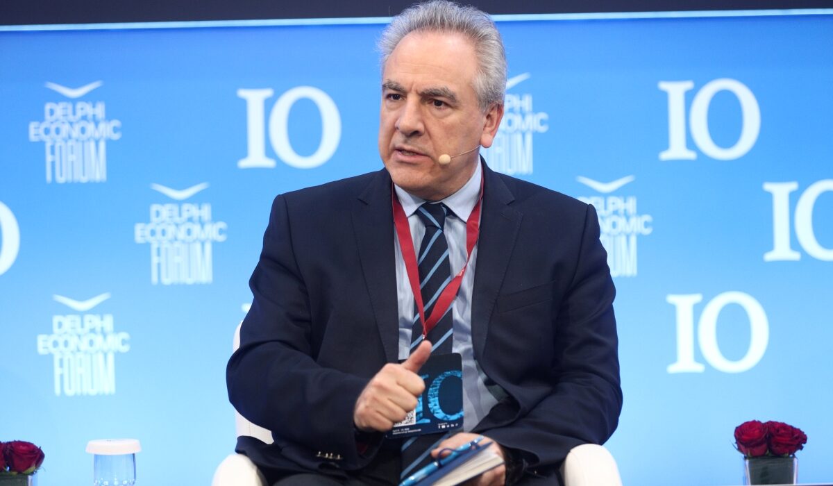 Ο Θάνος Ντόκος που «χώνεται» παντού