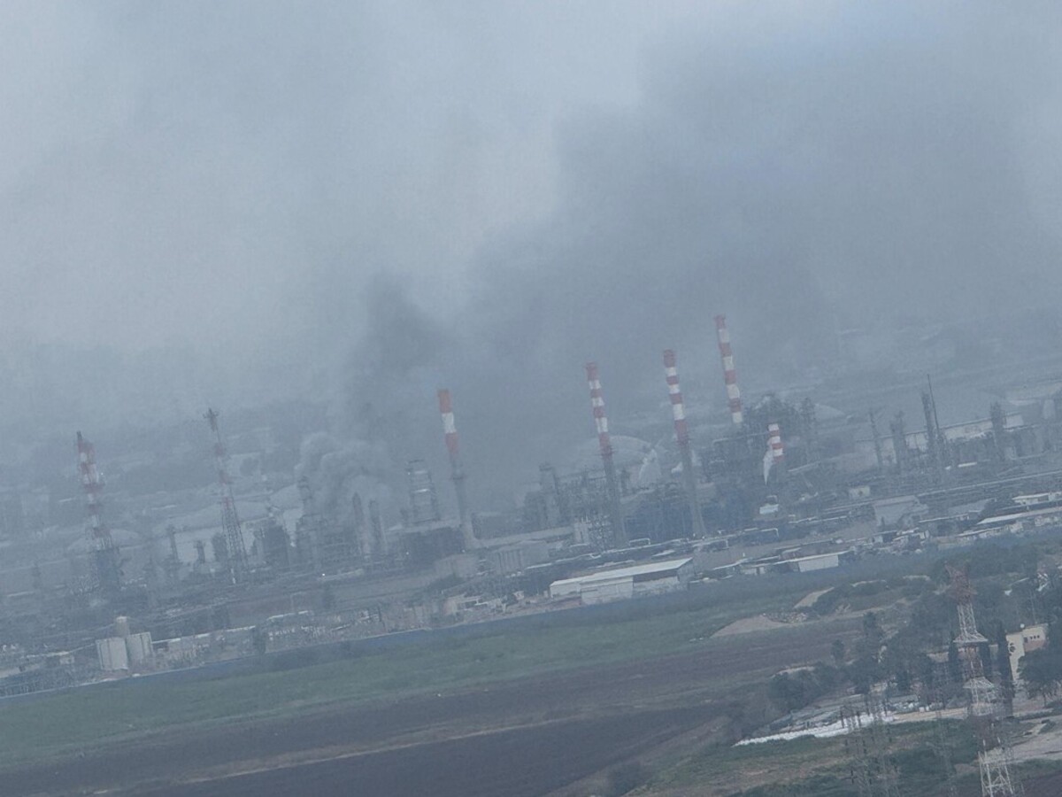 LIVE: Το Ιράν χτύπησε διυλιστήριο στη Χάιφα και αμερικανικό F35 – Ο Τραμπ αποκλείει την αποστολή στρατευμάτων