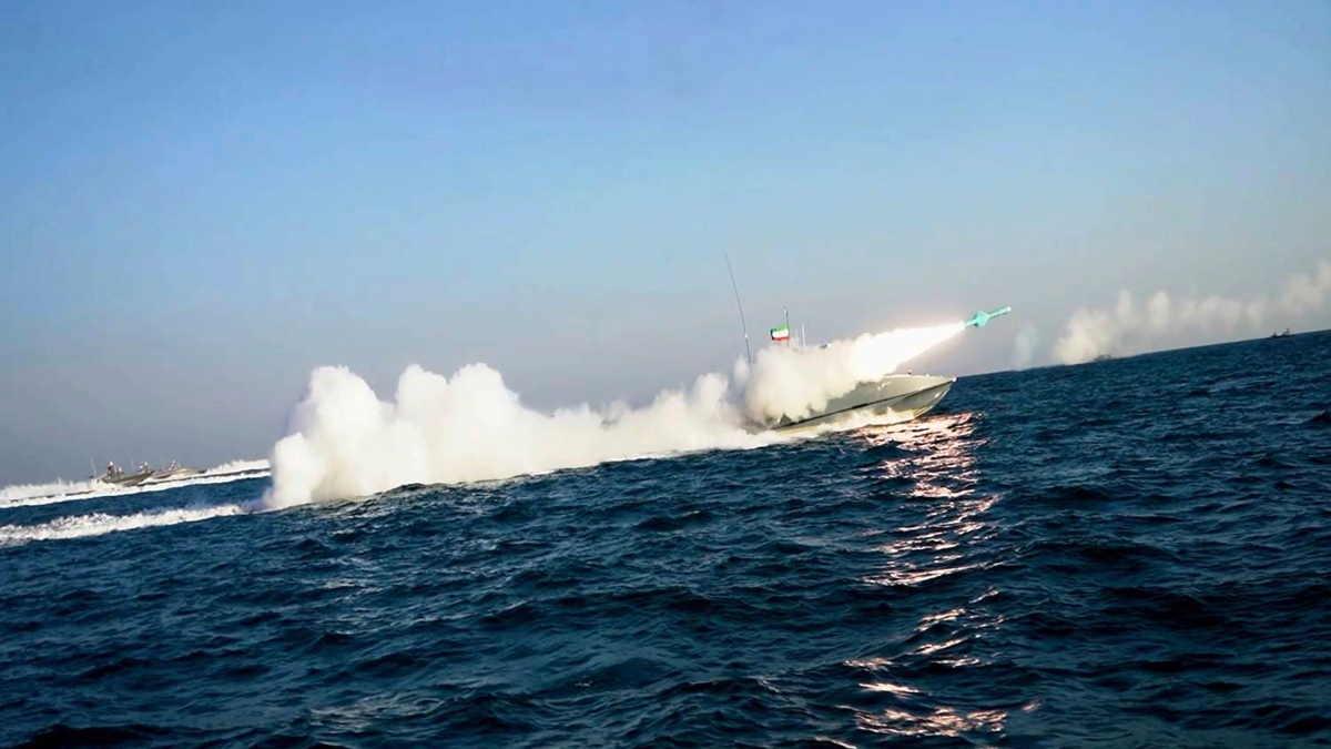 Ιράν: Κλειστά τα Στενά του Ορμούζ μέχρι να τελειώσει ο πόλεμος