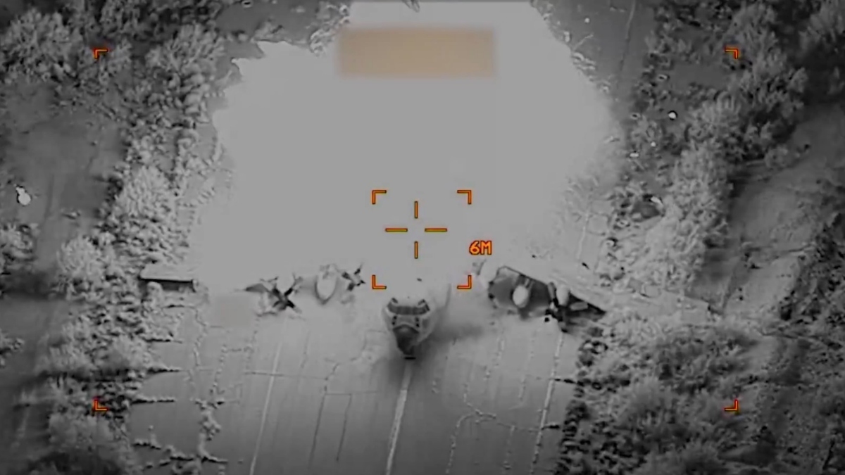 Νέο βίντεο από πλήγματα: Οι ΗΠΑ διαλύουν αεροσκάφη του Ιράν