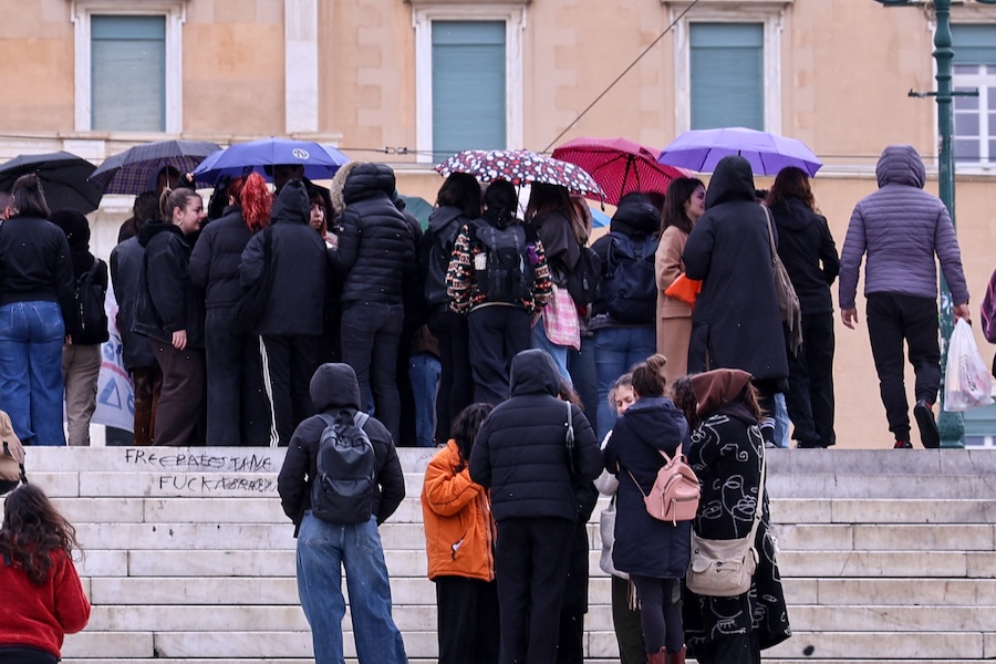 Με βροχές και κρύο ο καιρός την 25η Μαρτίου