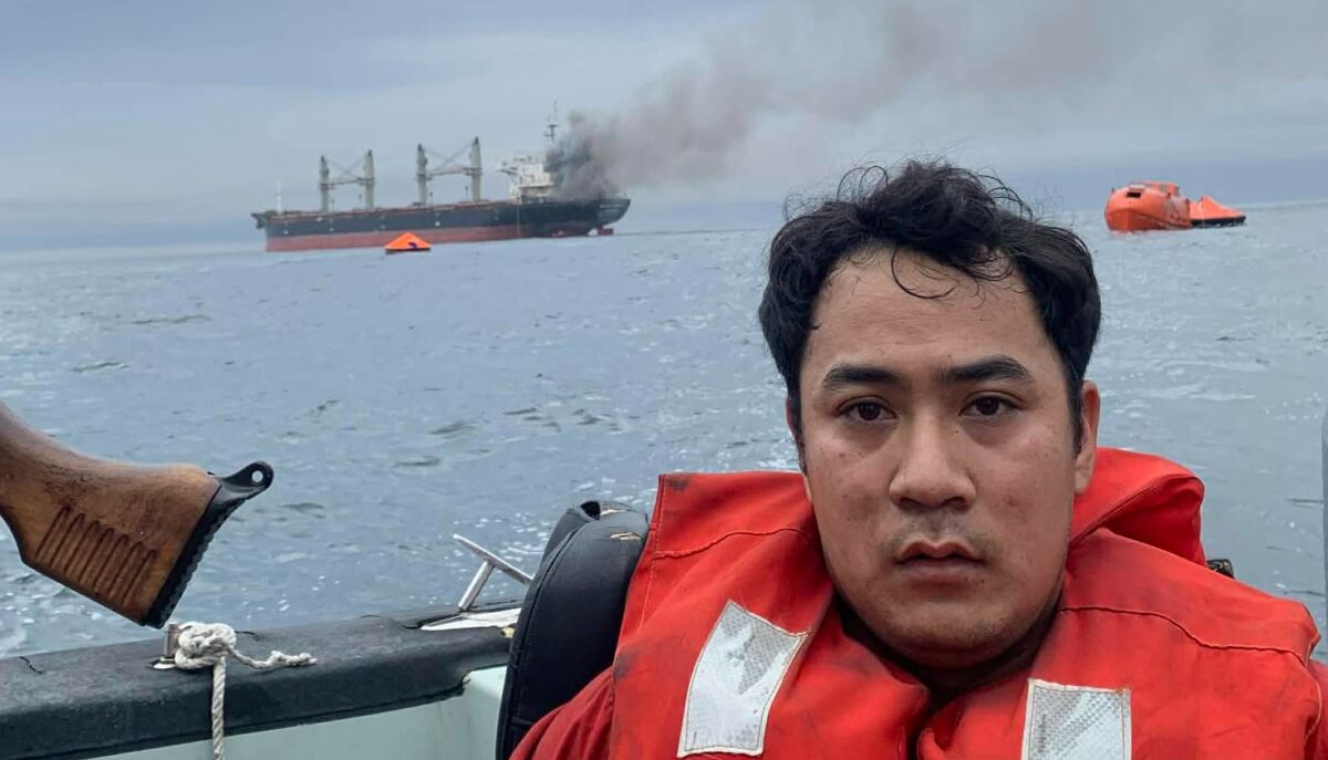 «Ξεκουράσου τώρα» – Ο αποχαιρετισμός του πληρώματος στο Mayuree Naree που χτυπήθηκε στο Ορμούζ