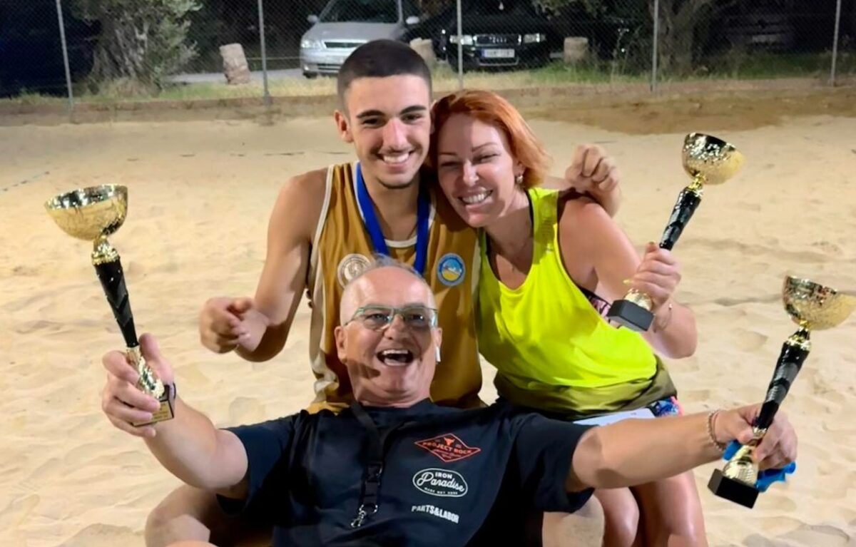 «Βουβός» ο Πύργος από την τραγωδία – Το σπαρακτικό «αντίο» του πατέρα στον 18χρονο Μάκη