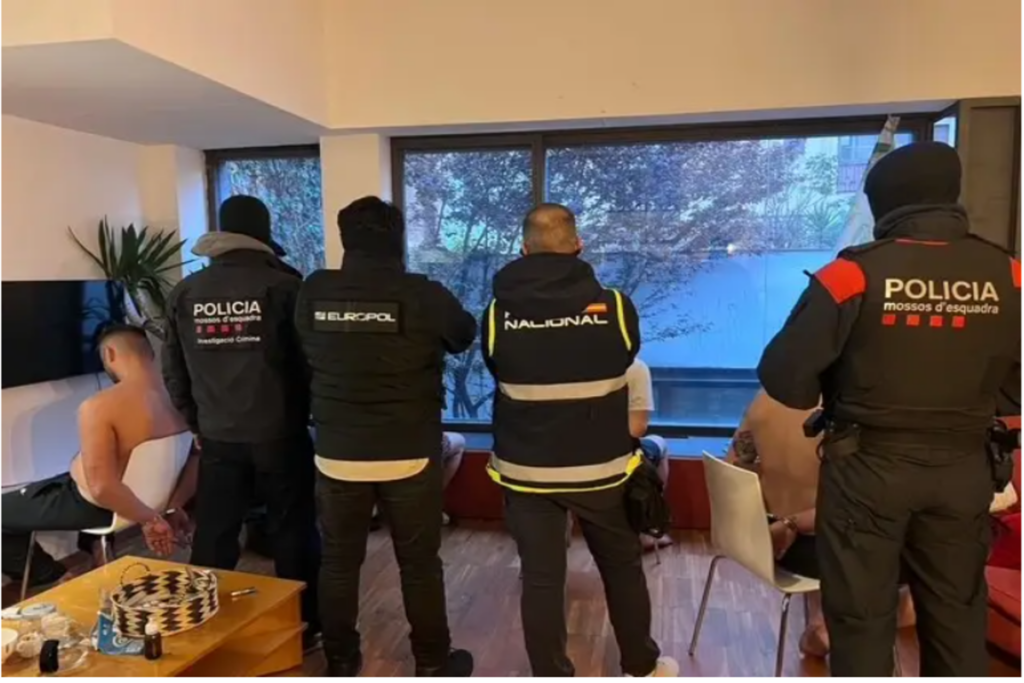 Συνελήφθη στην Ελλάδα Τούρκος: Ήταν εγκέφαλος σε κύκλωμα διακίνησης όπλων – Έρευνα Europol