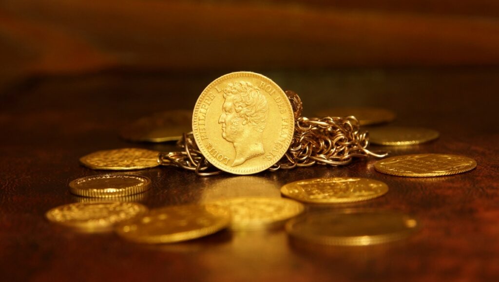 Ουρές στην Τράπεζα της Ελλάδος για χρυσές λίρες