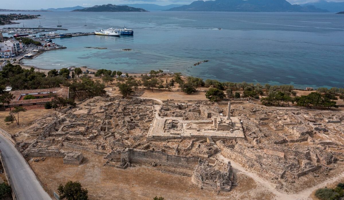 Αίγινα: Πολύτιμα αρχαιολογικά ευρήματα στον λόφο της Κολώνας (Εικόνες)