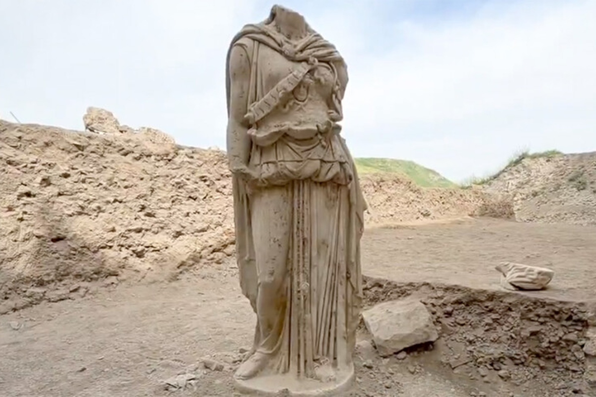 Σημαντική αρχαιολογική ανακάλυψη στην Τουρκία: Βρέθηκε εντυπωσιακό άγαλμα της θεάς Αθηνάς